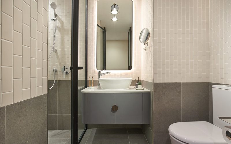 SR_SG_Citadines-Connect-Rochester-Singapore_Bathroom-LR