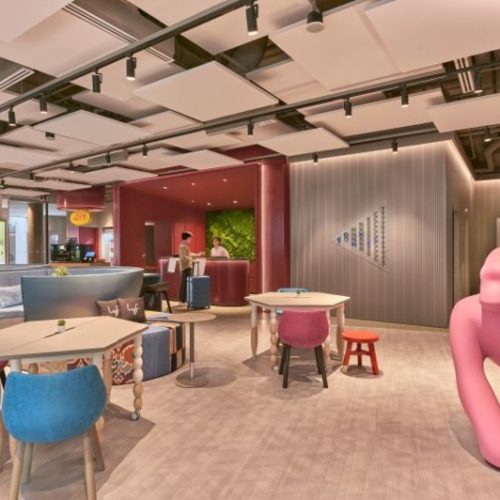 coworking lounge
